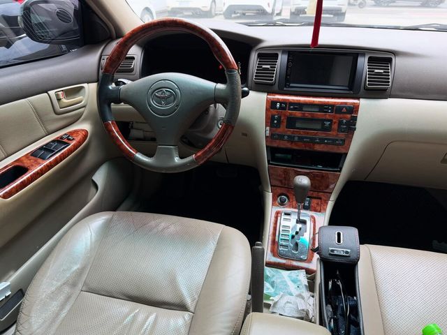 TOYOTA豐田 ALTIS  第3張相片