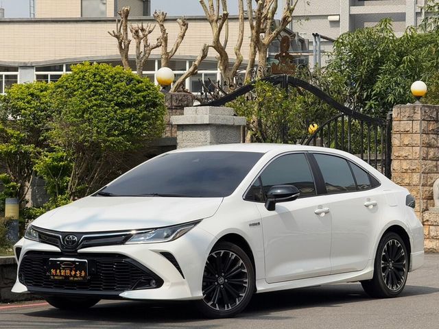 TOYOTA豐田 COROLLA ALTIS HYBRID  第1張相片