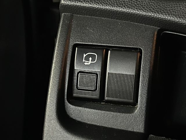 MAZDA馬自達 MAZDA 5  第5張相片