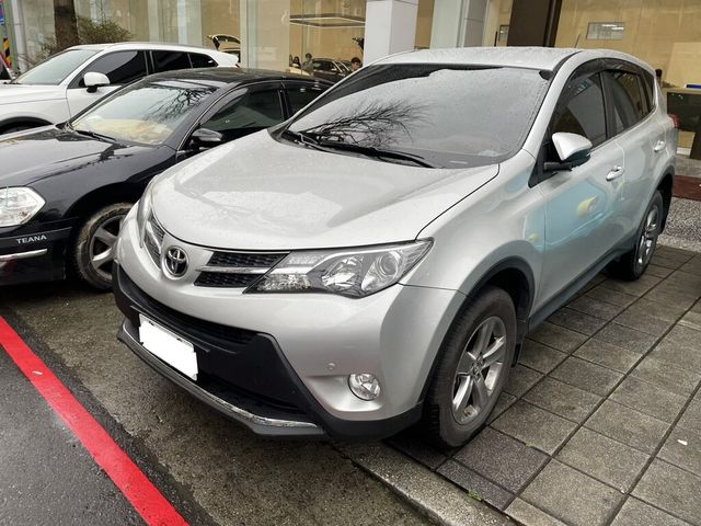 TOYOTA豐田 RAV4  第1張相片