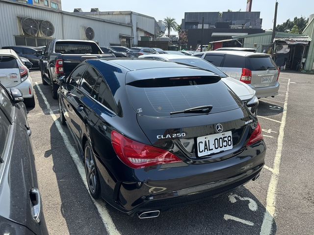 M-BENZ賓士 CLA250 SHOOTING BRAKE  第3張相片