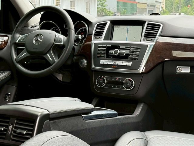 M-BENZ賓士 ML350  第5張相片