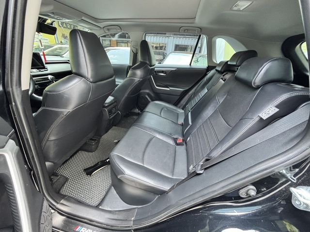 TOYOTA豐田 RAV4  第3張相片
