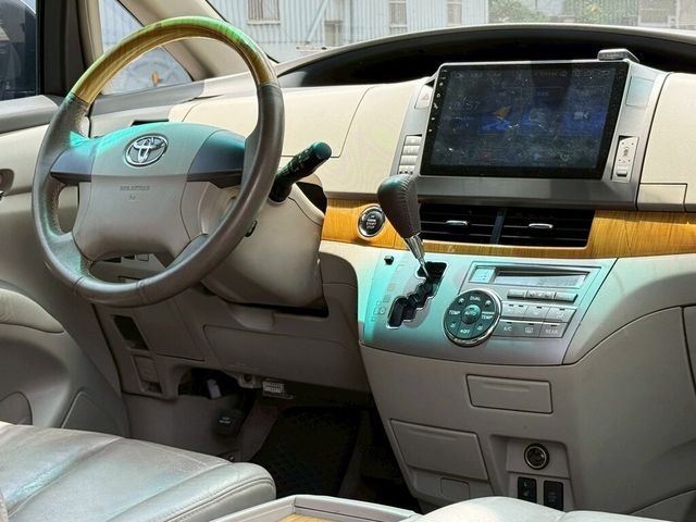 TOYOTA豐田 PREVIA  第5張相片