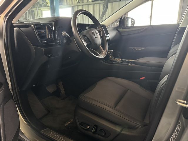 LEXUS凌志 NX200  第5張相片