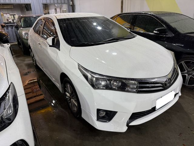 TOYOTA豐田 ALTIS  第3張相片