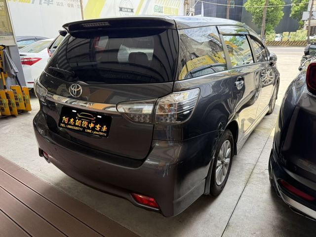 TOYOTA豐田 WISH  第2張相片