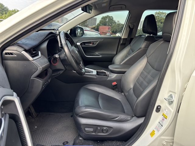 TOYOTA豐田 RAV4  第4張相片