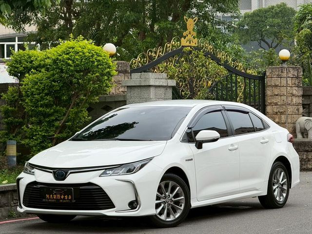TOYOTA豐田 COROLLA ALTIS HYBRID  第1張相片