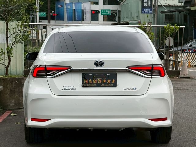 TOYOTA豐田 COROLLA ALTIS HYBRID  第4張相片