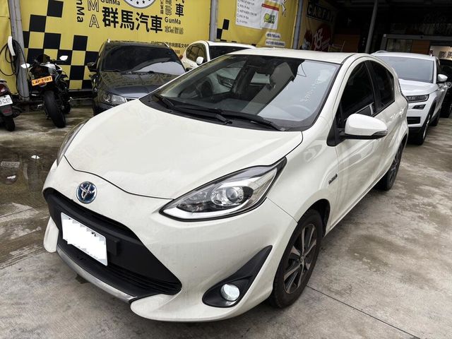 TOYOTA豐田 PRIUS C  第3張相片