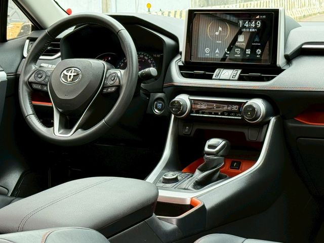 TOYOTA豐田 RAV4  第5張相片
