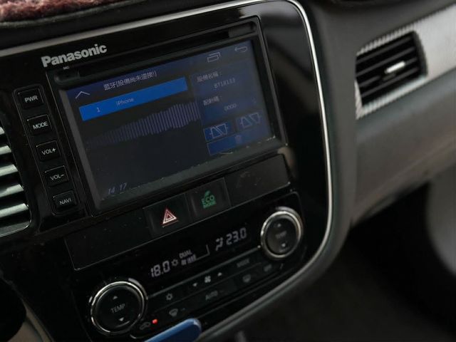 MITSUBISHI三菱 OUTLANDER  第5張相片