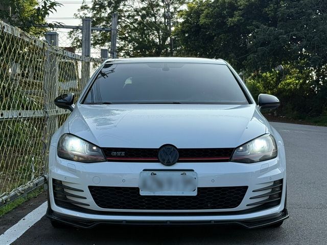 VOLKSWAGEN福斯 GOLF GTI  第2張相片