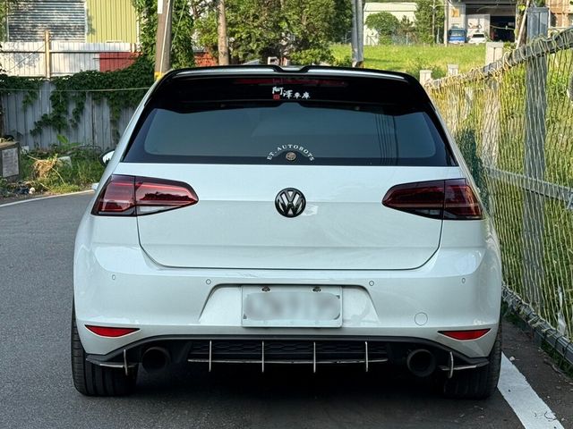 VOLKSWAGEN福斯 GOLF GTI  第4張相片