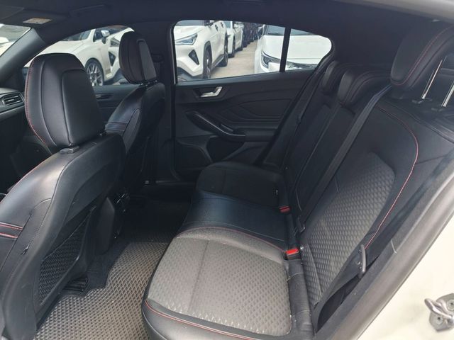 FORD福特 FOCUS  第6張相片