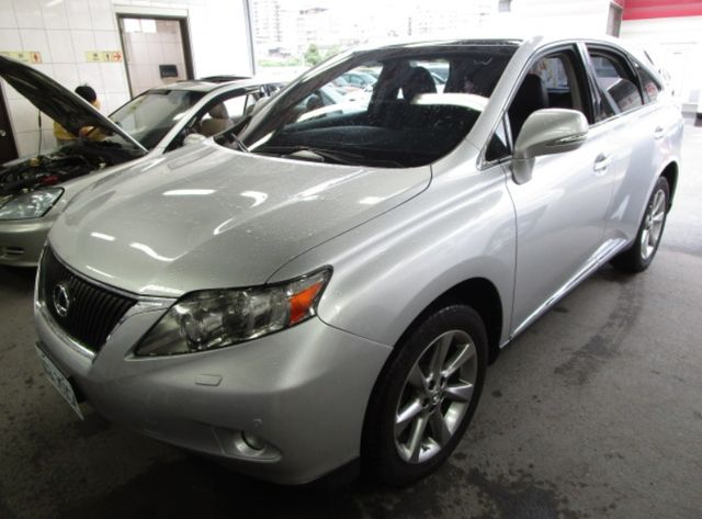 中古車 10年lexus Rx350 滿配景觀天窗i Key 一手車公里數保證冰鑽銀黑內裝 Lexus 淩志 Rx350 彰化縣 Findcar 找車網