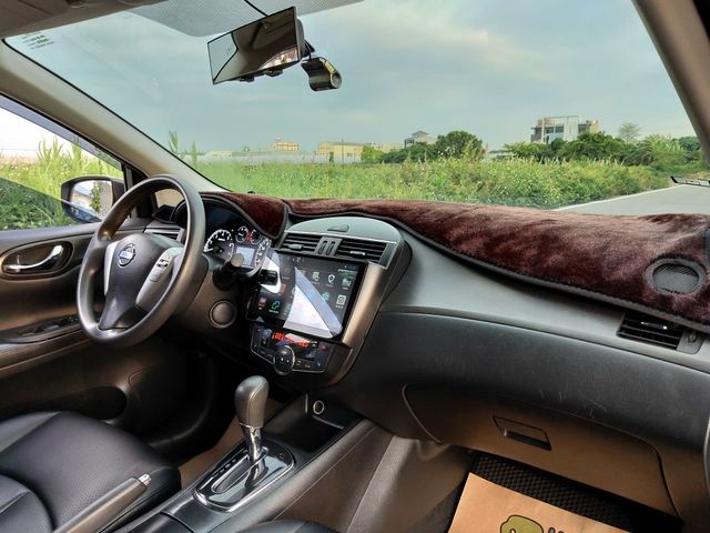 NISSAN日產 TIIDA  第10張相片