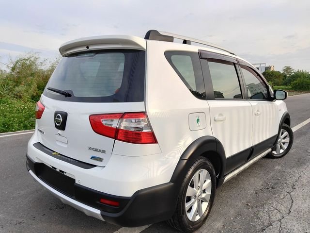 NISSAN日產 LIVINA  第2張相片