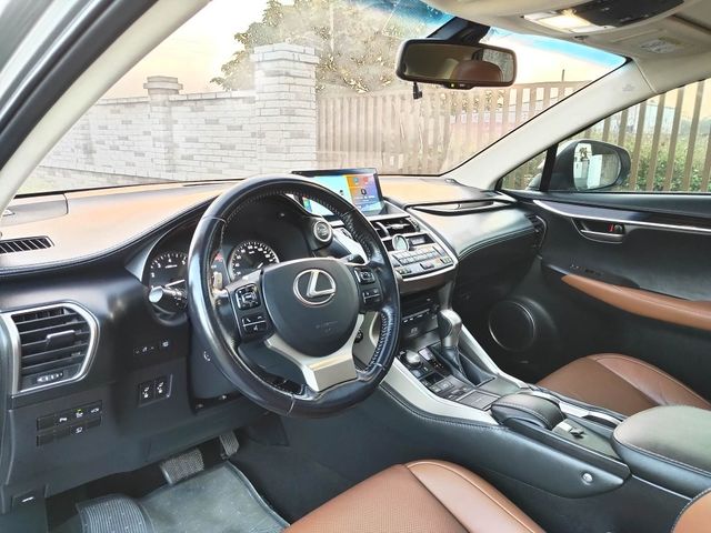 LEXUS凌志 NX200T  第6張相片