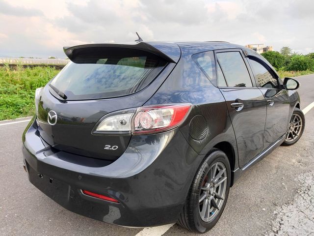 MAZDA馬自達 MAZDA 3  第2張相片