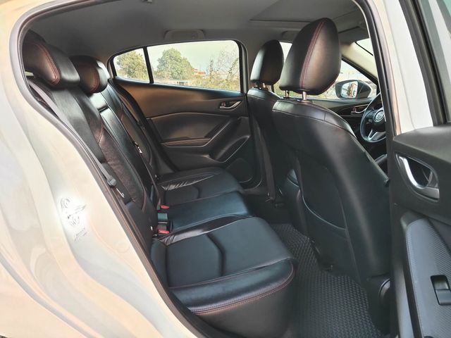 MAZDA馬自達 MAZDA 3  第19張相片