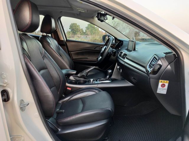 MAZDA馬自達 MAZDA 3  第20張相片