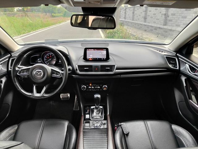 MAZDA馬自達 MAZDA 3  第12張相片