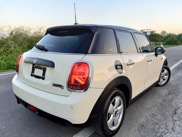 MINI迷你 COOPER S  第2張相片