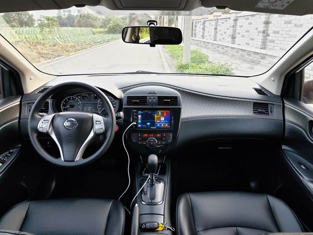 NISSAN日產 TIIDA  第5張相片