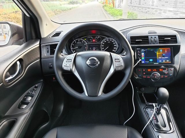 NISSAN日產 TIIDA  第6張相片