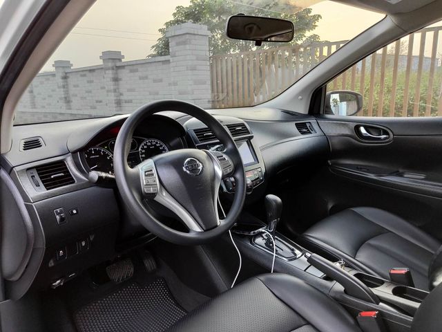 NISSAN日產 TIIDA  第17張相片