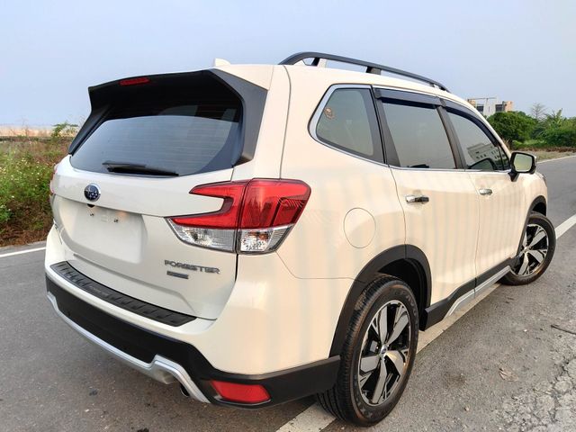 SUBARU速霸陸 FORESTER  第2張相片