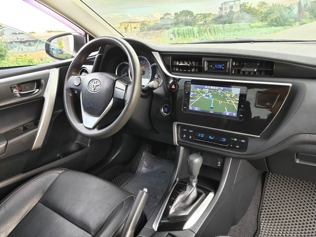 TOYOTA豐田 ALTIS  第7張相片
