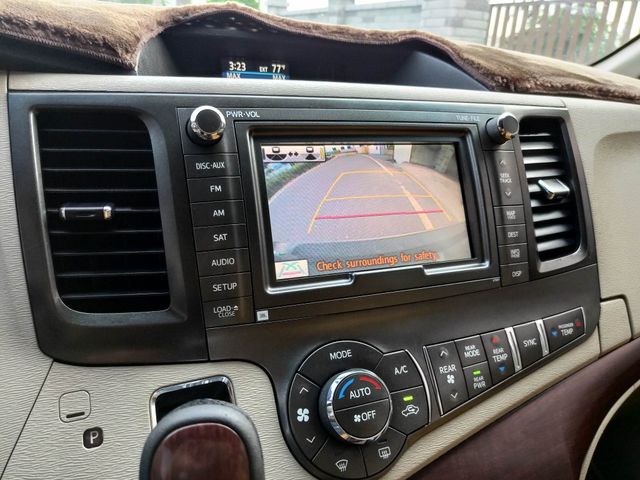 TOYOTA豐田 SIENNA  第18張相片