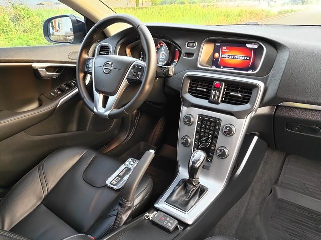 VOLVO富豪 V40  第7張相片