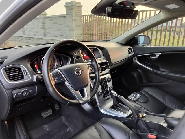 VOLVO富豪 V40  第12張相片
