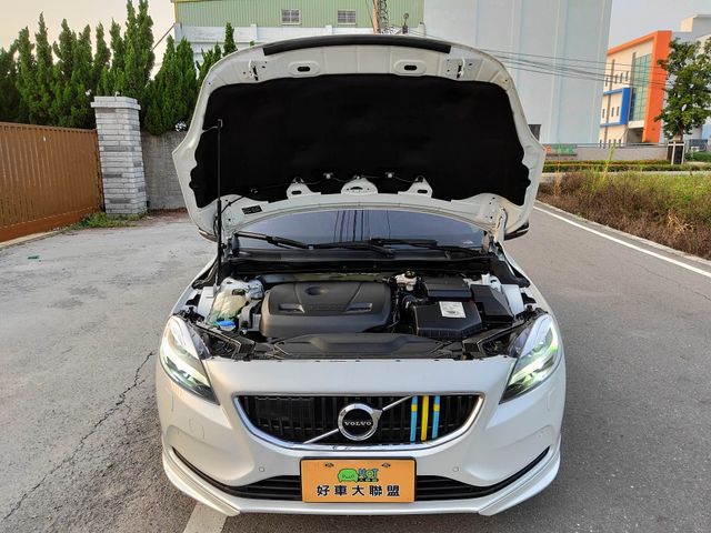 VOLVO富豪 V40  第20張相片