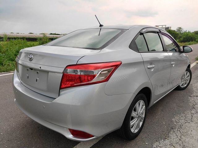 TOYOTA豐田 VIOS  第2張相片