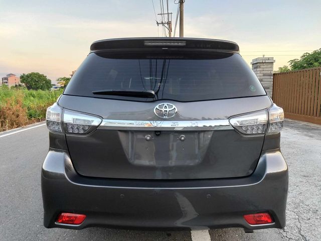 TOYOTA豐田 WISH  第4張相片