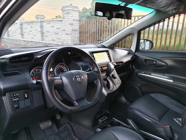 TOYOTA豐田 WISH  第7張相片