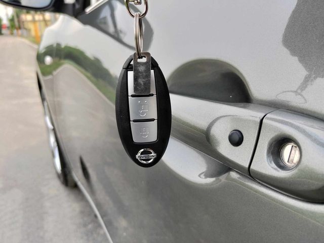 NISSAN日產 TIIDA  第9張相片
