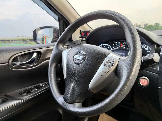 NISSAN日產 TIIDA  第11張相片