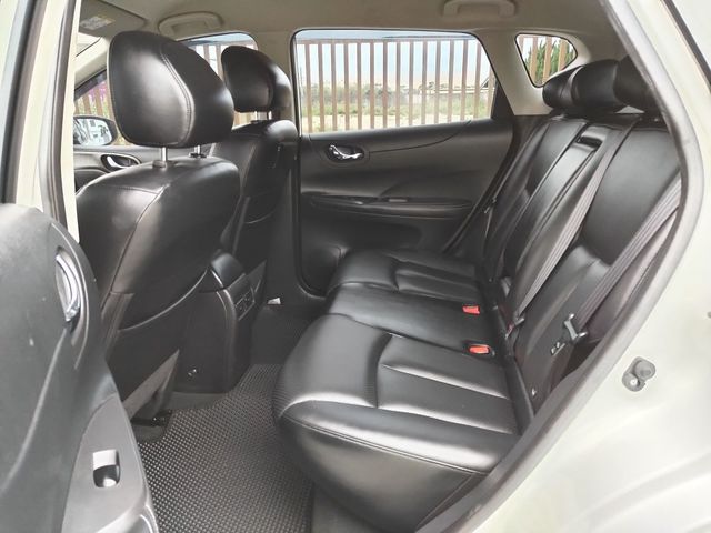 NISSAN日產 TIIDA  第9張相片