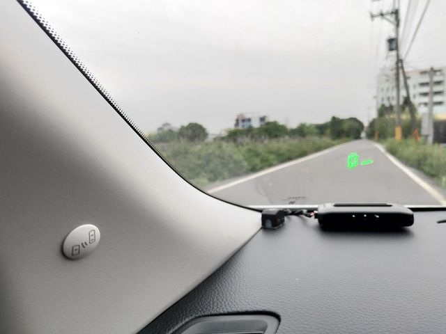 NISSAN日產 TIIDA  第10張相片