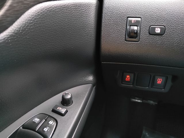 NISSAN日產 TIIDA  第11張相片