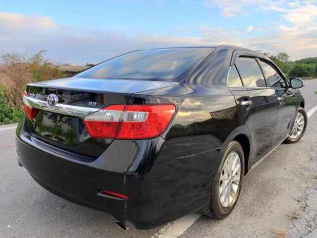 TOYOTA豐田 CAMRY  第2張相片