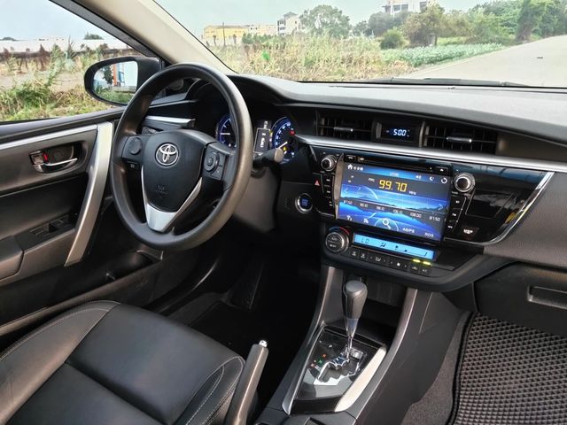TOYOTA豐田 ALTIS  第7張相片
