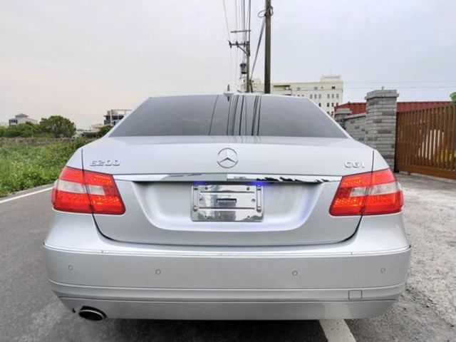 M-BENZ賓士 E200  第4張相片