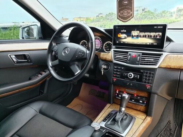 M-BENZ賓士 E200  第6張相片